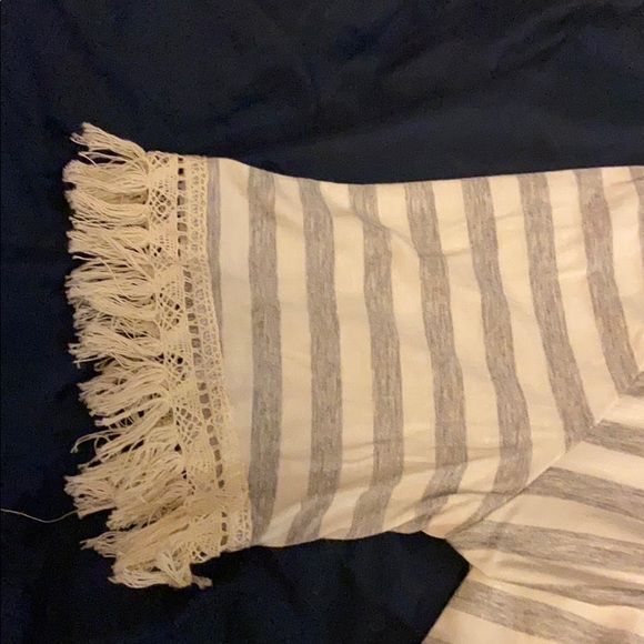Fringed top - Picture 2 of 4